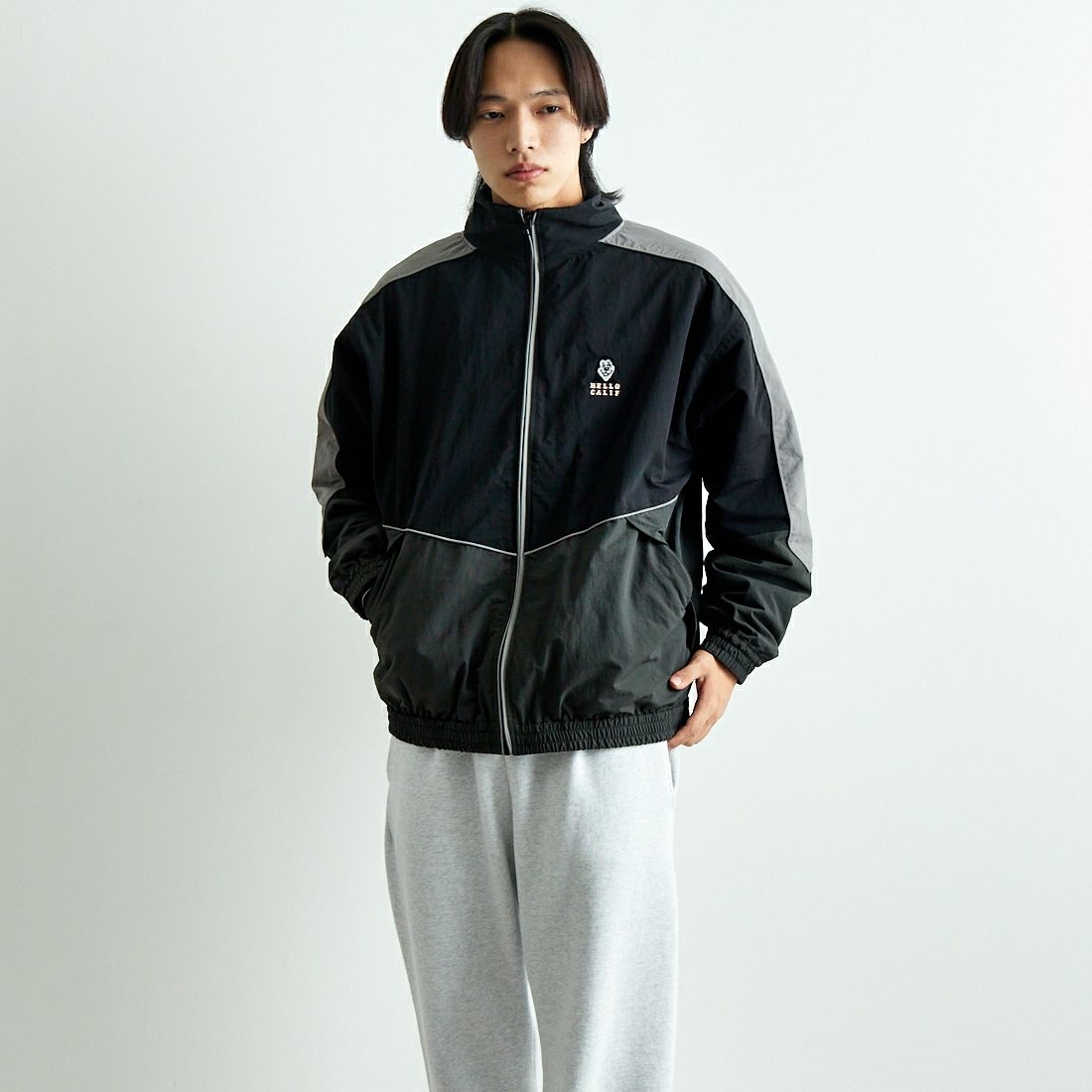 HELLO CALIF [ハローカリフ] ナイロンワッシャートラックジャケット [24412JF] BLACK &&モデル身長：179cm 着用サイズ：L&&