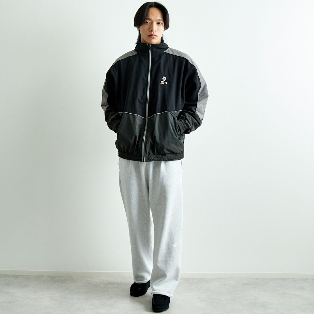 HELLO CALIF [ハローカリフ] ナイロンワッシャートラックジャケット [24412JF] BLACK &&モデル身長：179cm 着用サイズ：L&&