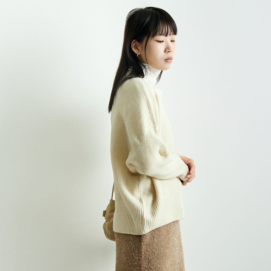 Jeans Factory Clothes [ジーンズファクトリークローズ] フォックス混Vネックニット [998-17530] 03 ﾊﾞﾆﾗ &&モデル身長：167cm 着用サイズ：F&&