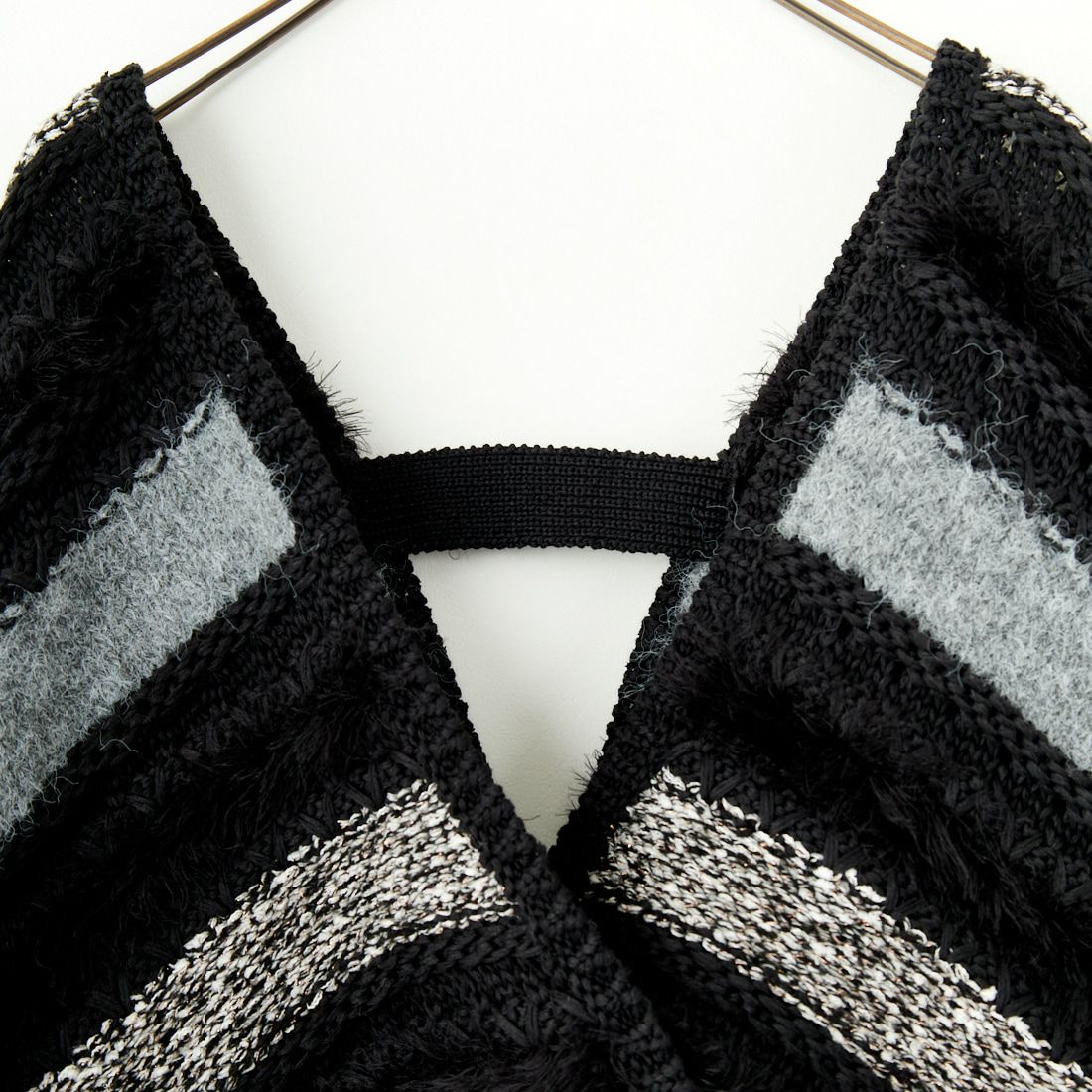 TORRAZZO DONNA [トラッゾドンナ] ファンシーヤーンランダムボーダーベスト [6257-410] 19 BLACK