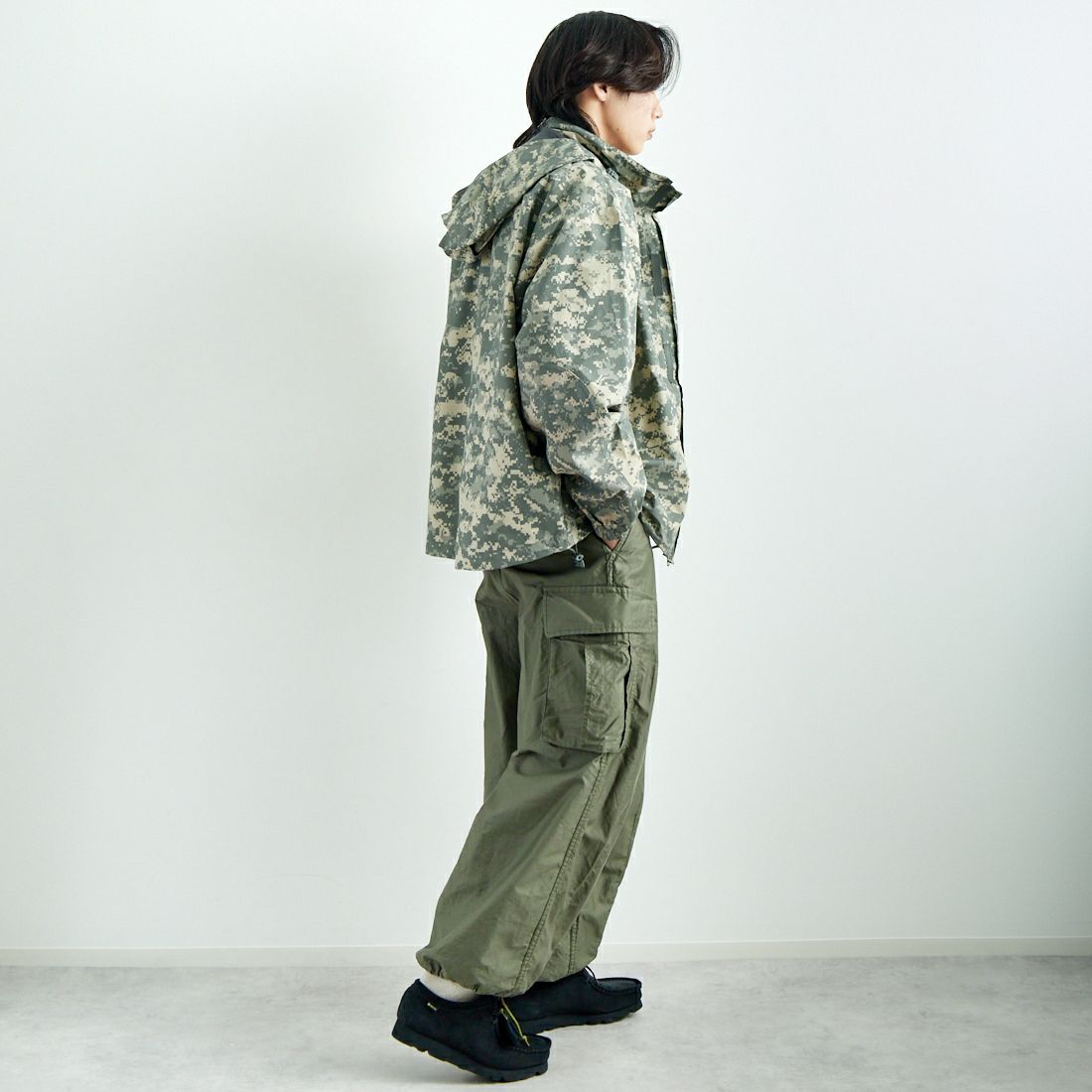 MILITARY [ミリタリー] ECWCS GEN3 LEVEL6 エクストリーム コールドウェットウェザーパーカー [GI-GEN-3-LEVEL-6-ACU] UNIVERSAL &&モデル身長：179cm 着用サイズ：M&&