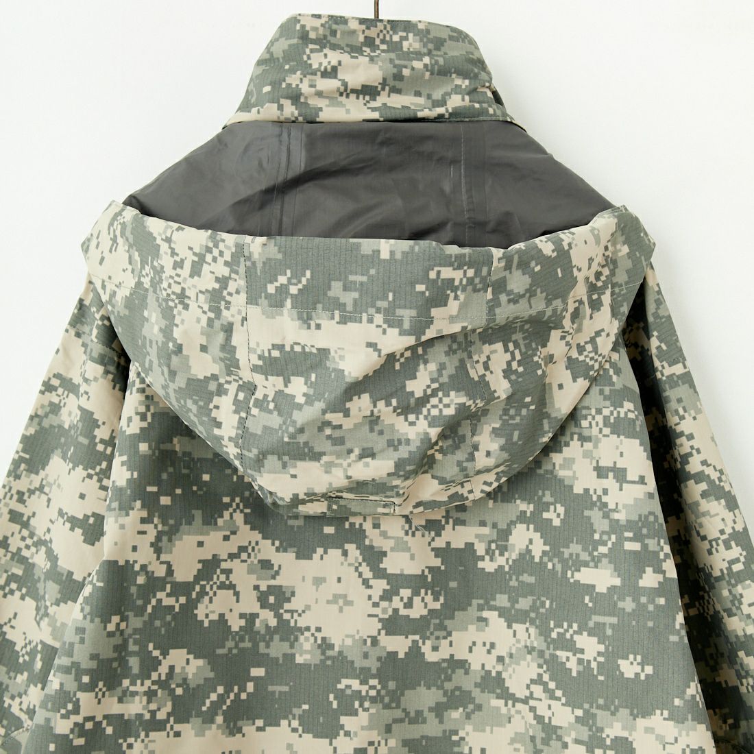 MILITARY [ミリタリー] ECWCS GEN3 LEVEL6 エクストリーム コールドウェットウェザーパーカー [GI-GEN-3-LEVEL-6-ACU] UNIVERSAL