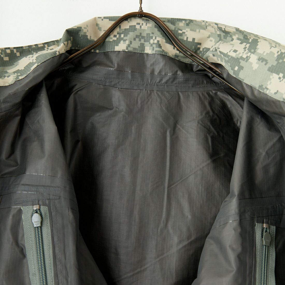 MILITARY [ミリタリー] ECWCS GEN3 LEVEL6 エクストリーム コールドウェットウェザーパーカー [GI-GEN-3-LEVEL-6-ACU] UNIVERSAL