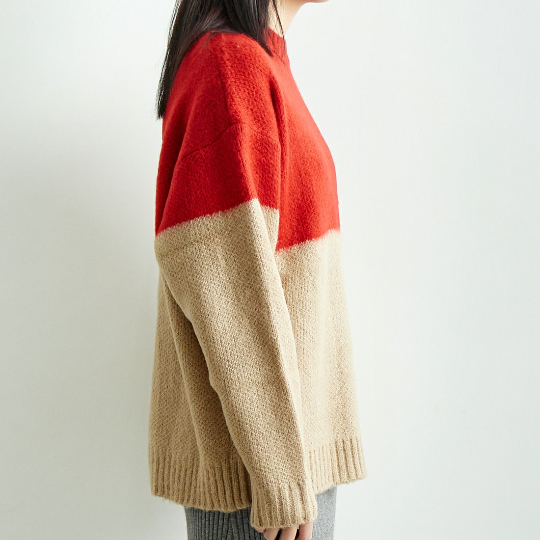 Jf Ready Made [ジェイエフレディメイド] ツートンクルーネックニット [723801] RED/BEG &&モデル身長：167cm 着用サイズ：F&&