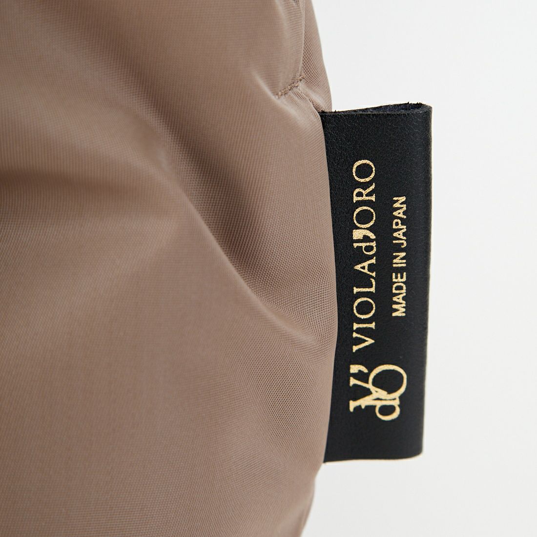 VIOLAd'ORO [ヴィオラドーロ] ノットハンドルナイロントートバッグ [V-2174] TAUPE/BLK