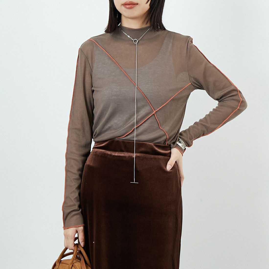 ﾌﾞﾗｳﾝ/ﾃﾗｺｯ&&モデル身長：162cm 着用サイズ：F&&