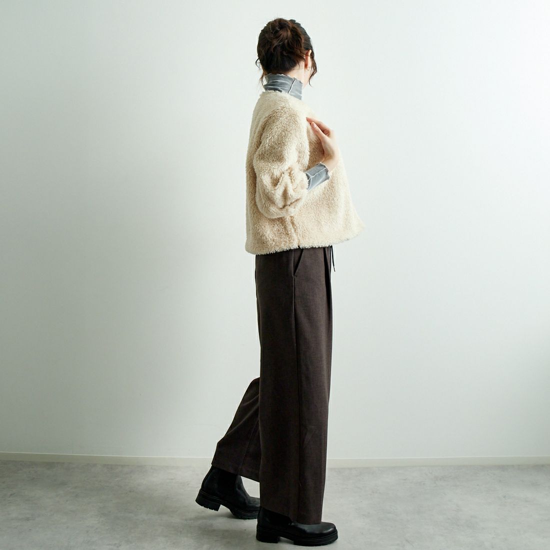 Jeans Factory Clothes [ジーンズファクトリークローズ] カールボアボレロ [21243071] 032 ｴｸﾘｭ &&モデル身長：167cm 着用サイズ：F&&
