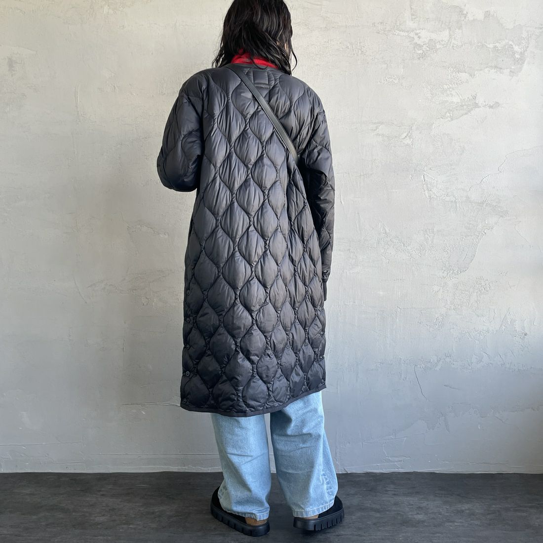 TAION [タイオン] MILITARY ソフトシェル オーバーサイズダウンコート [TAION-W104LSBPML-1-L] BLACK &&モデル身長：160cm 着用サイズ：M&&