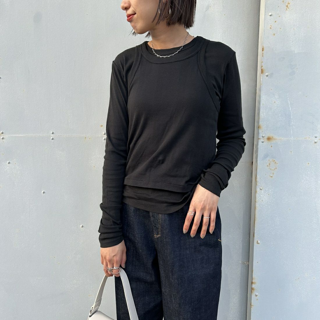 Robert P.Miller [ロバートピーミラー] 別注 2ピース タンクトップレイヤードシアーカットソー [RM251-1151IN-JF] BLACK &&モデル身長：159cm 着用サイズ：F&&