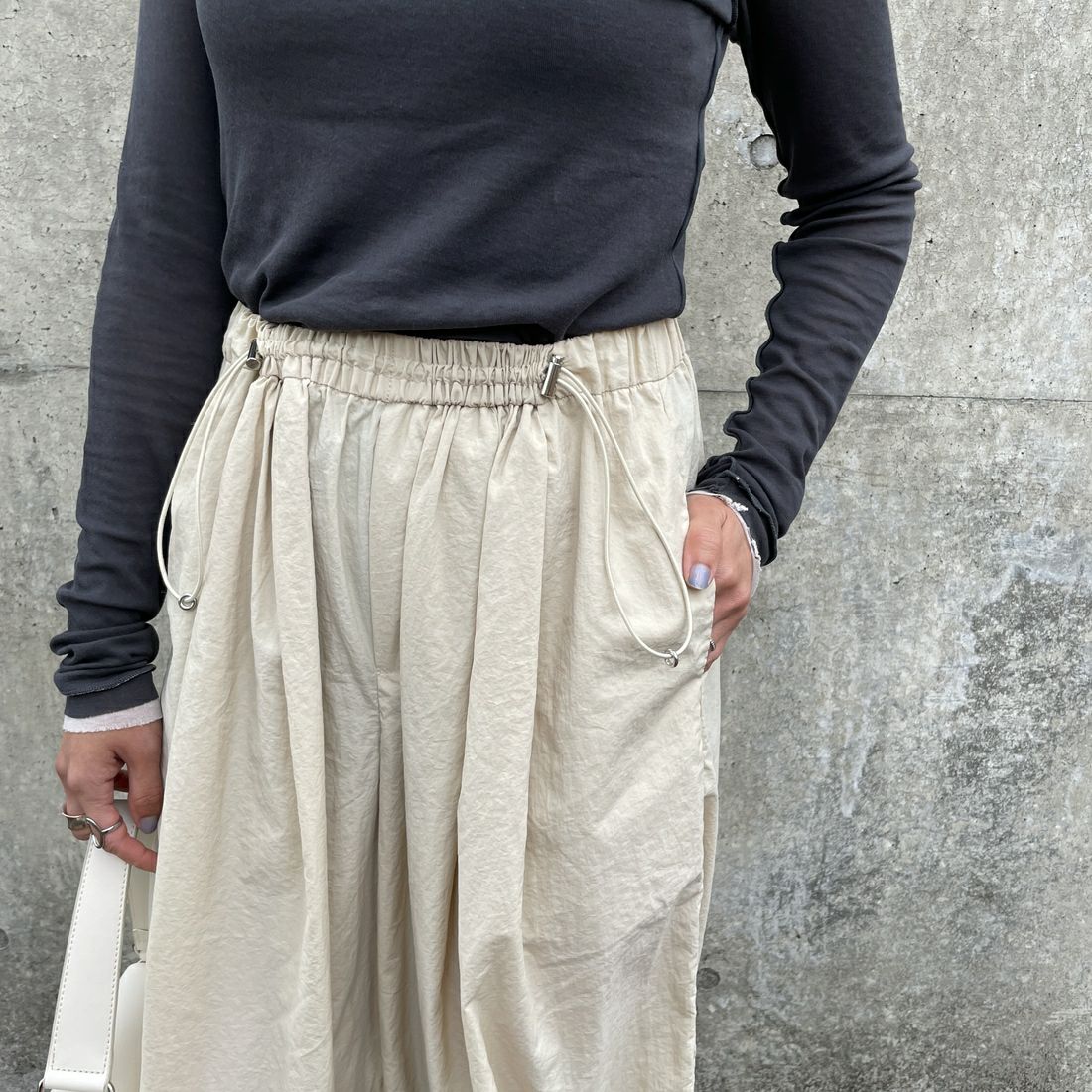 Jeans Factory Clothes [ジーンズファクトリークローズ] ドローコードナイロンワイドパンツ [IN12-PT-5] ﾍﾞｰｼﾞｭ