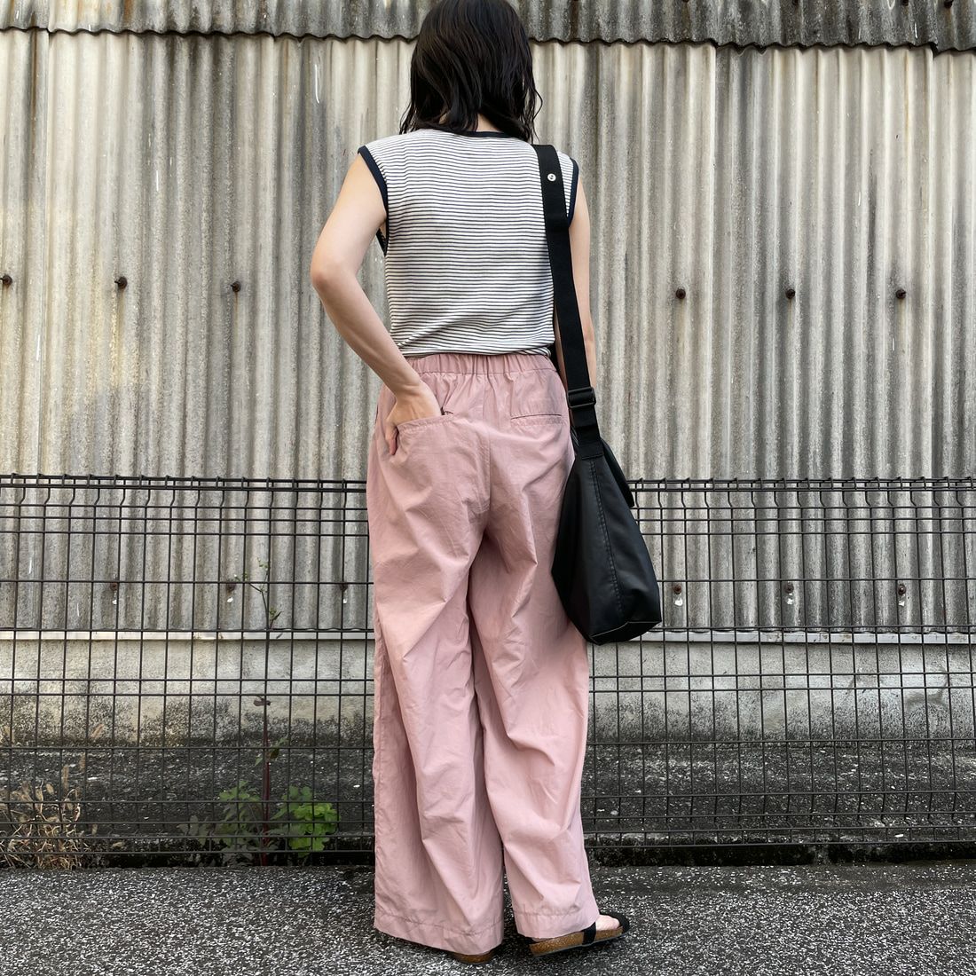 Jeans Factory Clothes [ジーンズファクトリークローズ] ドローコードナイロンワイドパンツ [IN12-PT-5] ﾋﾟﾝｸ &&モデル身長：160cm 着用サイズ：F&&