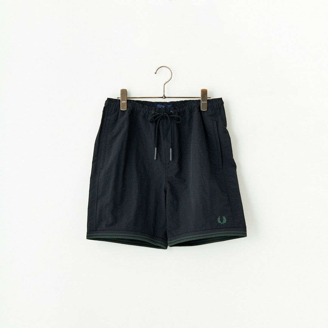 FRED PERRY [フレッドペリー] 別注 ワンポイントロゴ刺繍ショートパンツ [FPM-25S-001-JF] BLK/GRN