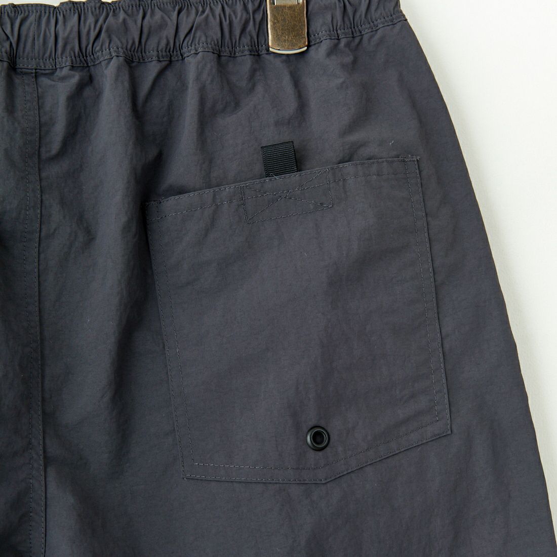 FRED PERRY [フレッドペリー] 別注 ワンポイントロゴ刺繍ショートパンツ [FPM-25S-001-JF] GRY/OAT