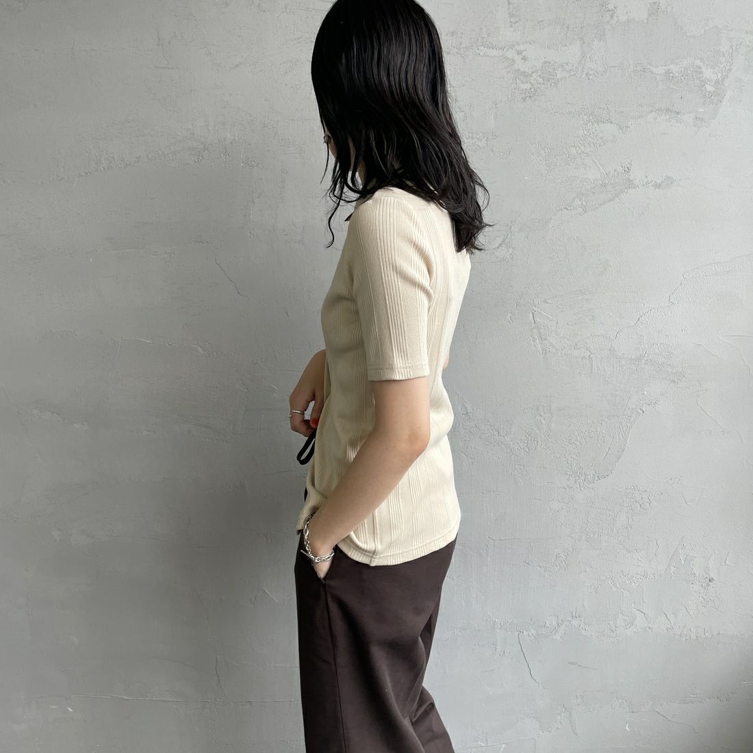 FRED PERRY [フレッドペリー] 別注 ツインティップライン リブポロシャツ [FPW-25S-009-JF] OAT/SHADE &&モデル身長：160cm 着用サイズ：8&&