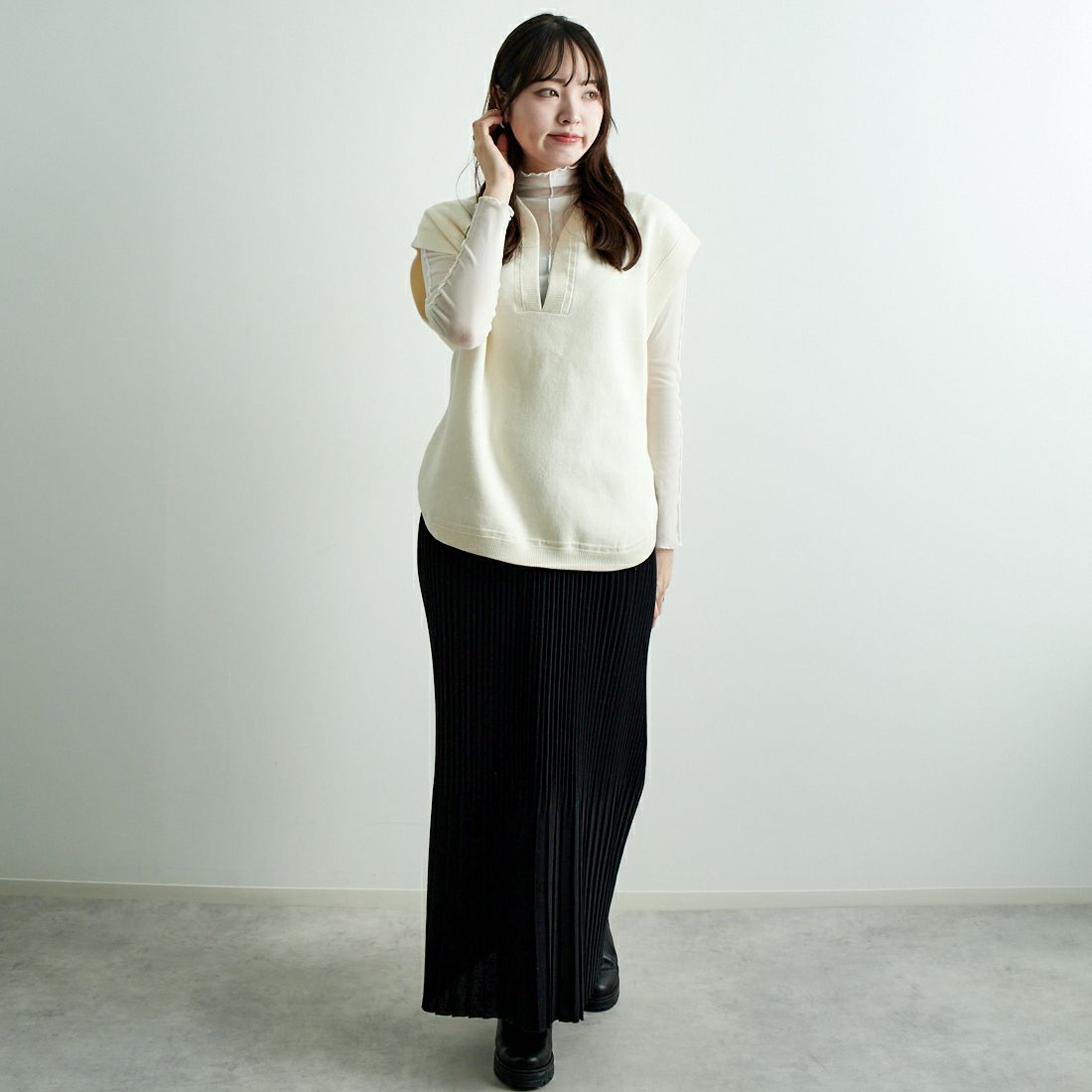 Jf Ready Made [ジェイエフレディメイド] スウェットライクベスト [61384-DD] OFF WHITE &&モデル身長：167cm 着用サイズ：F&&