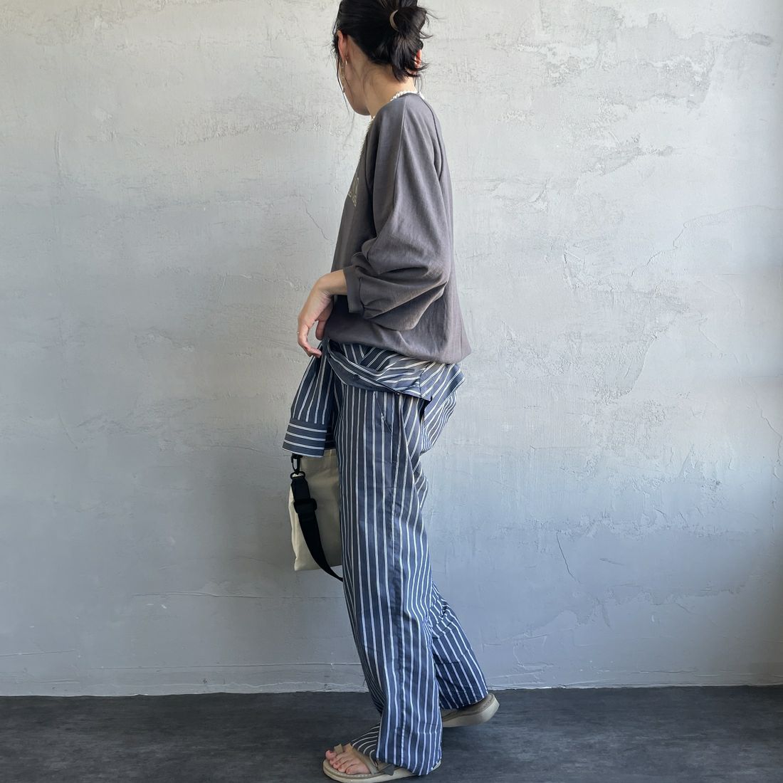 Americana × JEANS FACTORY [アメリカーナ × ジーンズファクトリー] 別注 7分袖 ラグランスリーブプリントTシャツ [ASO-777-1-JF] ﾁｬｺｰﾙ &&モデル身長：160cm 着用サイズ：ONE SIZE&&