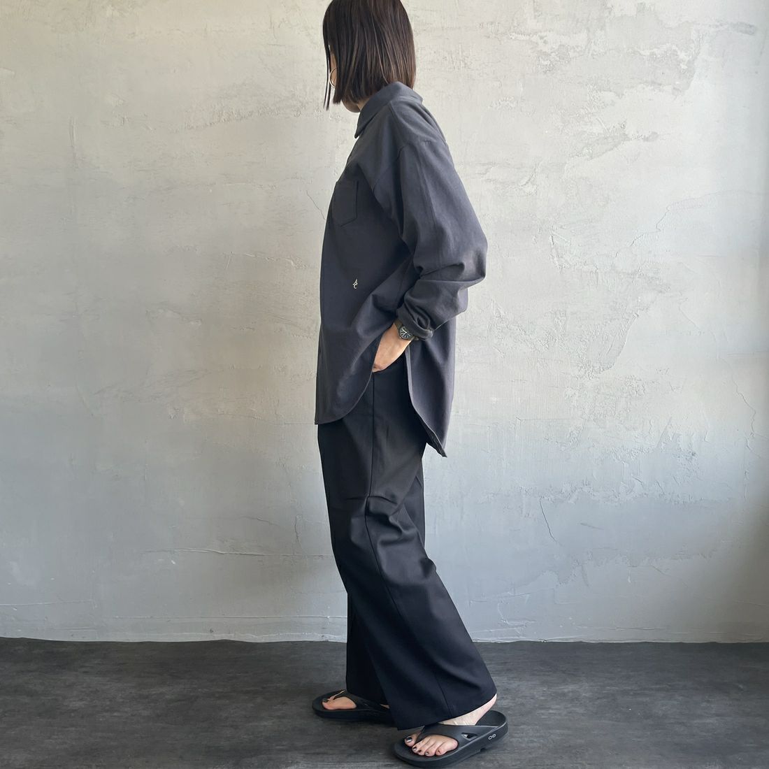 Americana × JEANS FACTORY [アメリカーナ × ジーンズファクトリー] 別注 ワンポイントロゴ刺繍 コットンジャージーポロ襟カットソーシャツ [ASO-778-1-JF] ｽﾐｸﾛ &&モデル身長：159cm 着用サイズ：ONE SIZE&&