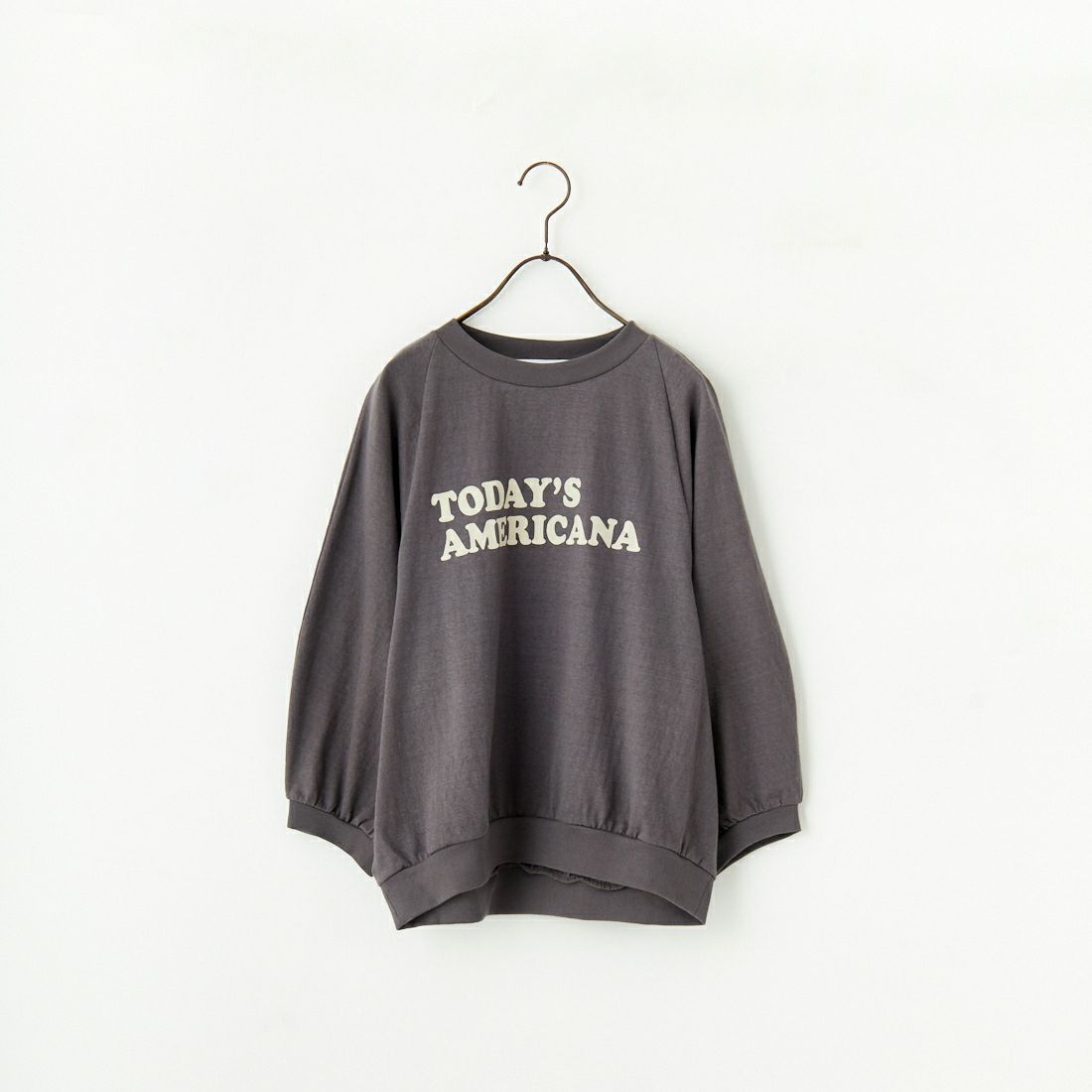 Americana × JEANS FACTORY [アメリカーナ × ジーンズファクトリー] 別注 7分袖 ラグランスリーブプリントTシャツ [ASO-777-2-JF] ﾁｬｺｰﾙ