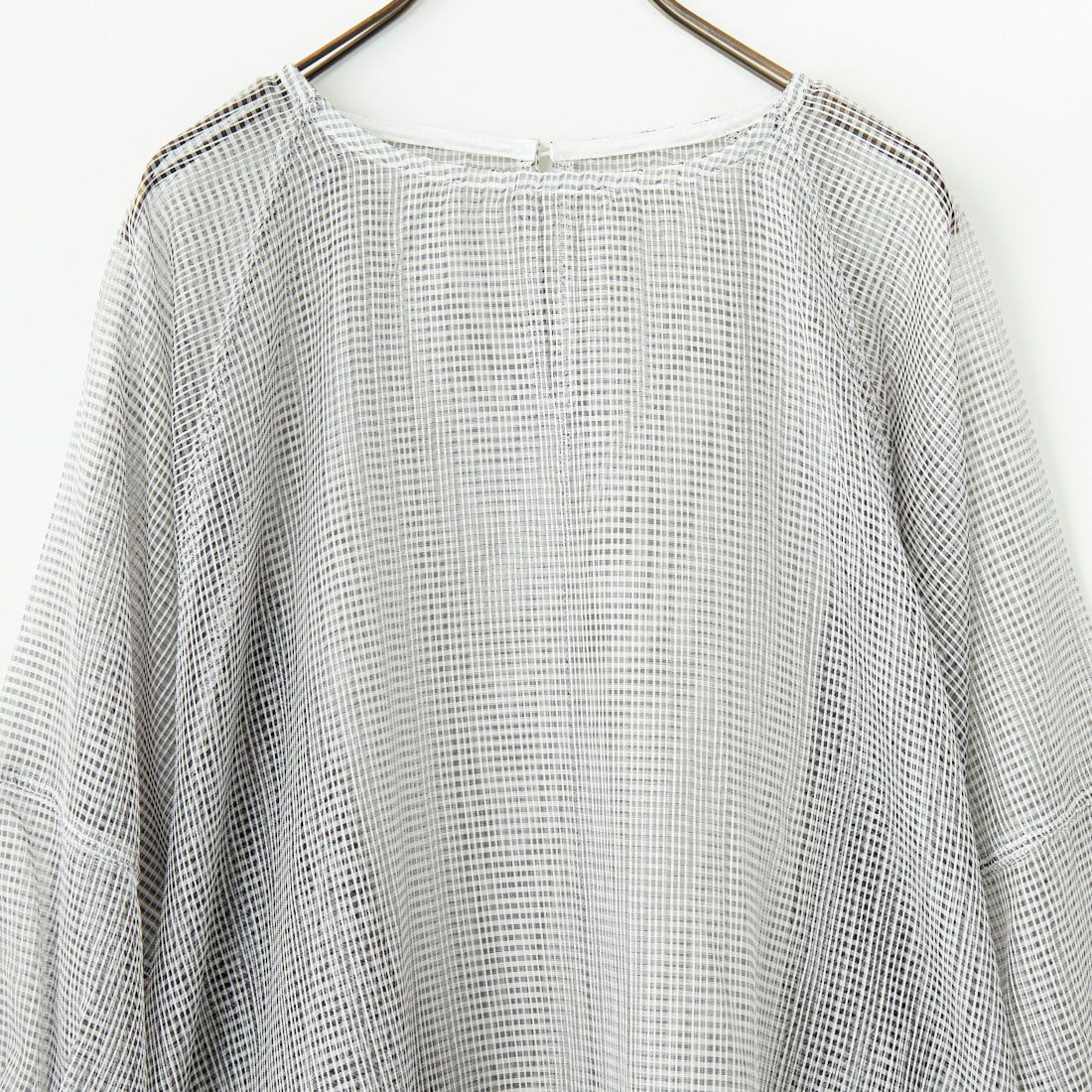 nenom [ネノム] シアーバルーンスリーブブラウス [NE25112021] 50 WHT/BLK