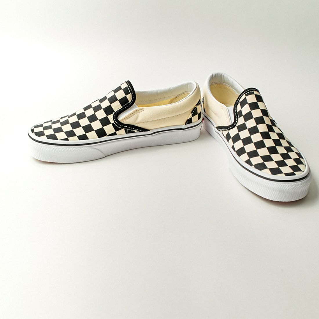 VANS [バンズ] クラシックスリッポン [VN000EYEBWW] B＆W CHCKER