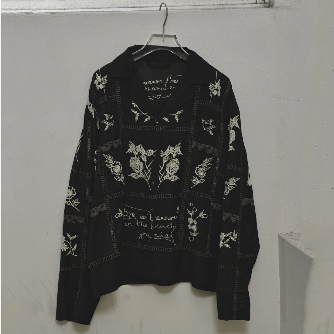 TODAYFUL [トゥデイフル] エンブロイダリーパッチワークシャツ [12510404] BLK