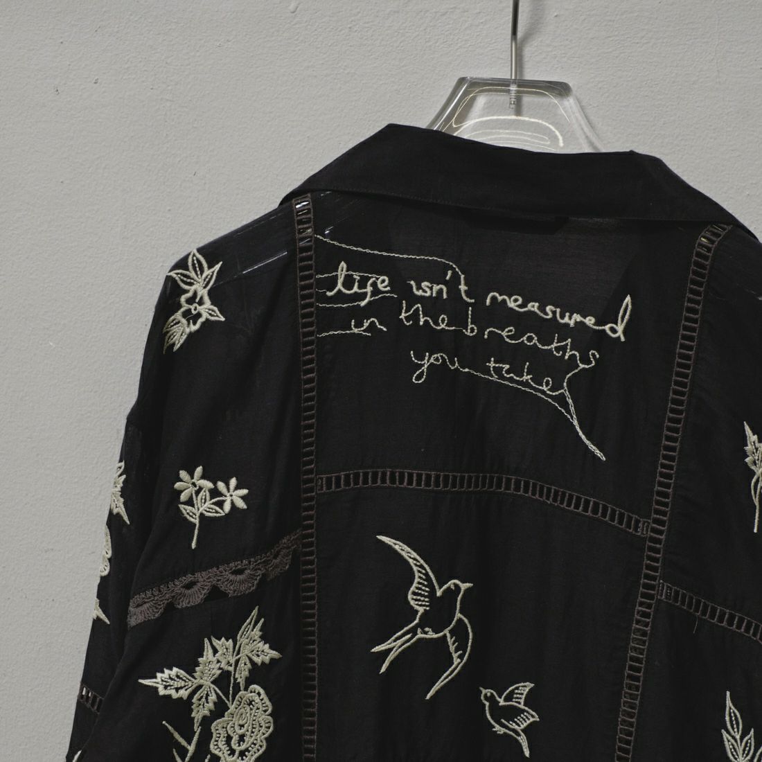TODAYFUL [トゥデイフル] エンブロイダリーパッチワークシャツ [12510404] BLK