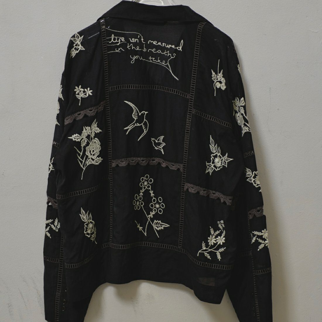 TODAYFUL [トゥデイフル] エンブロイダリーパッチワークシャツ [12510404] BLK