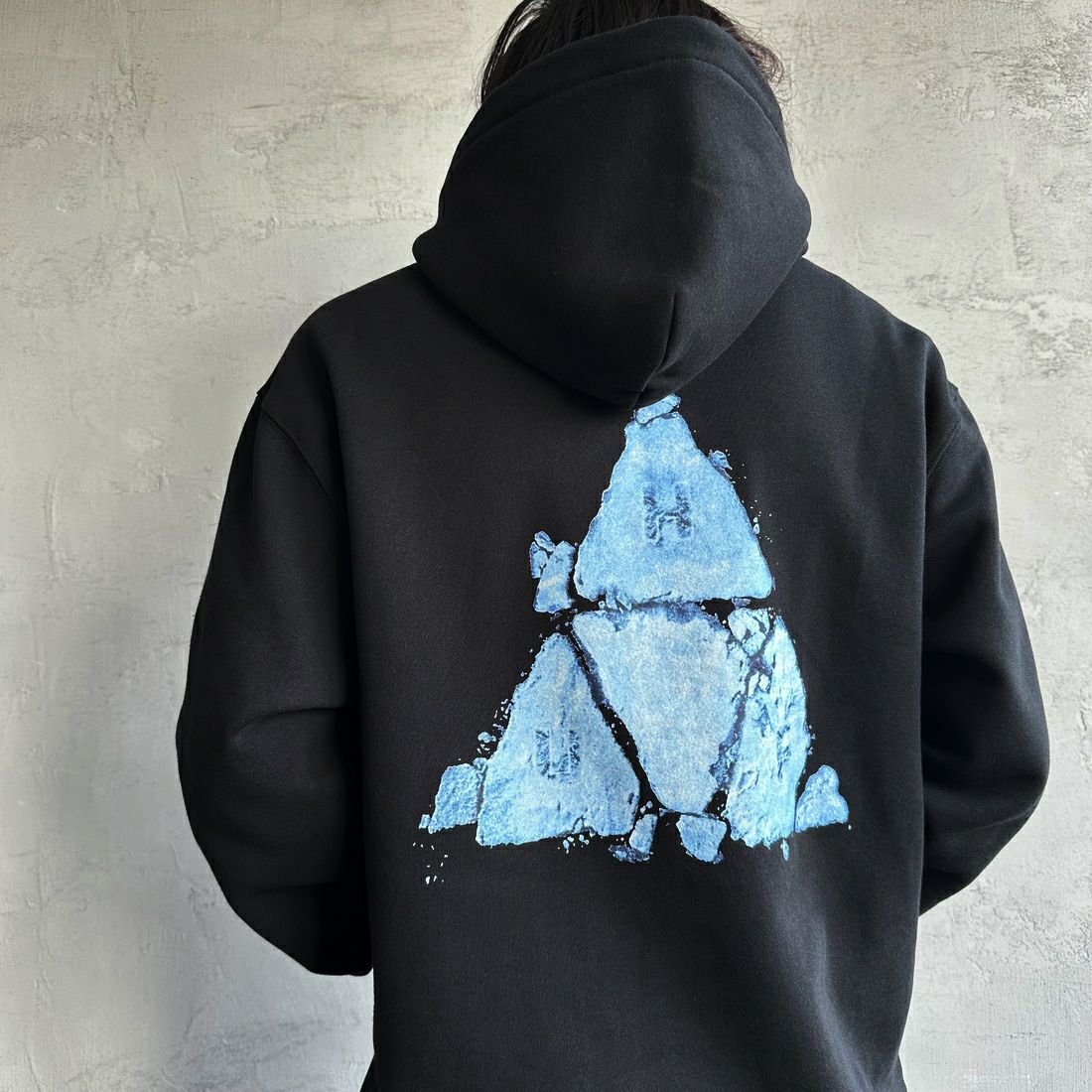 HUF [ハフ] ステイ チル トリプルトライアングル プルオーバーパーカー [PF00711] BLACK
