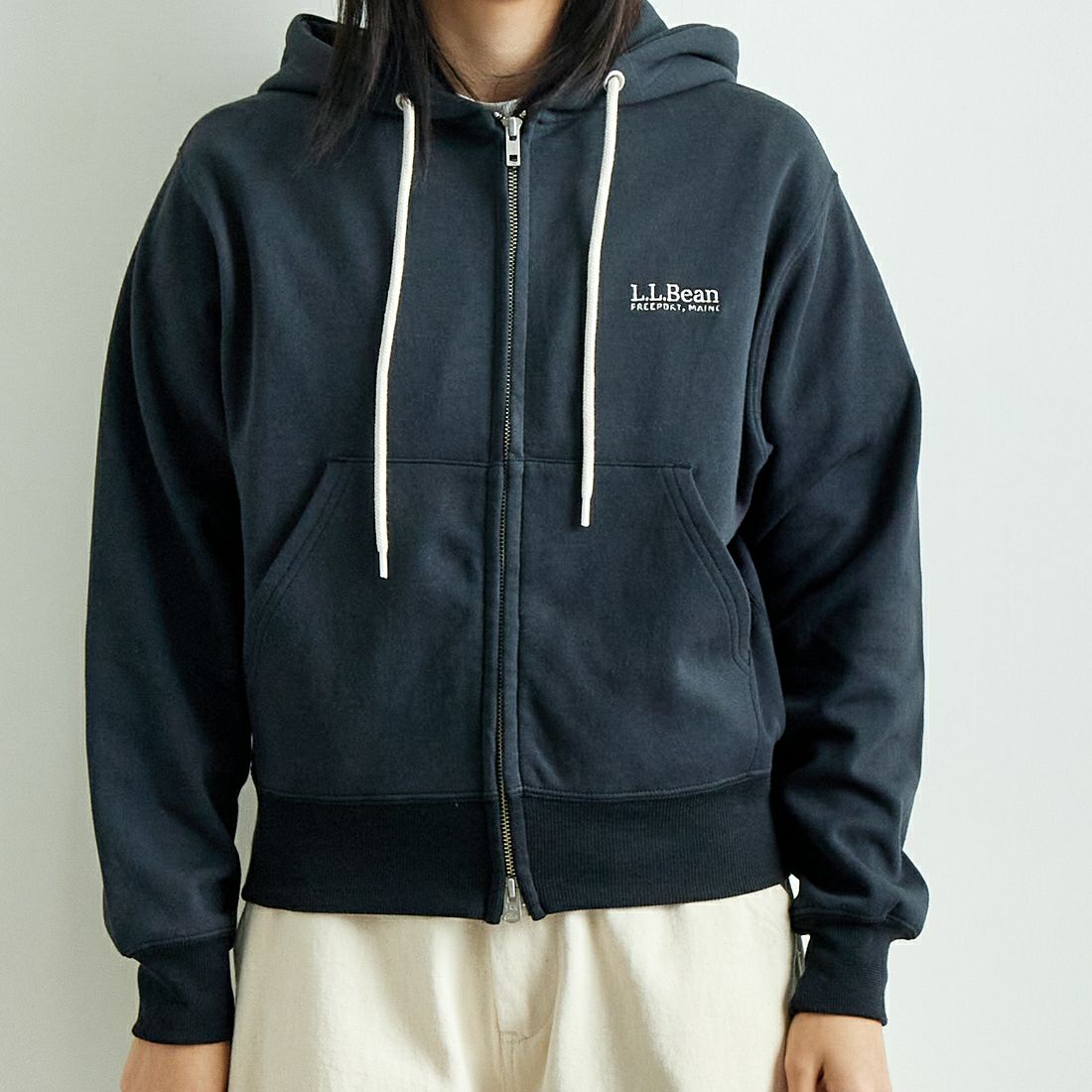 L.L.BEAN [エルエルビーン] PORTAGE フルジップフーデッドスウェット [5175-9181] 48 DK.CHAR &&モデル身長：167cm 着用サイズ：M&&