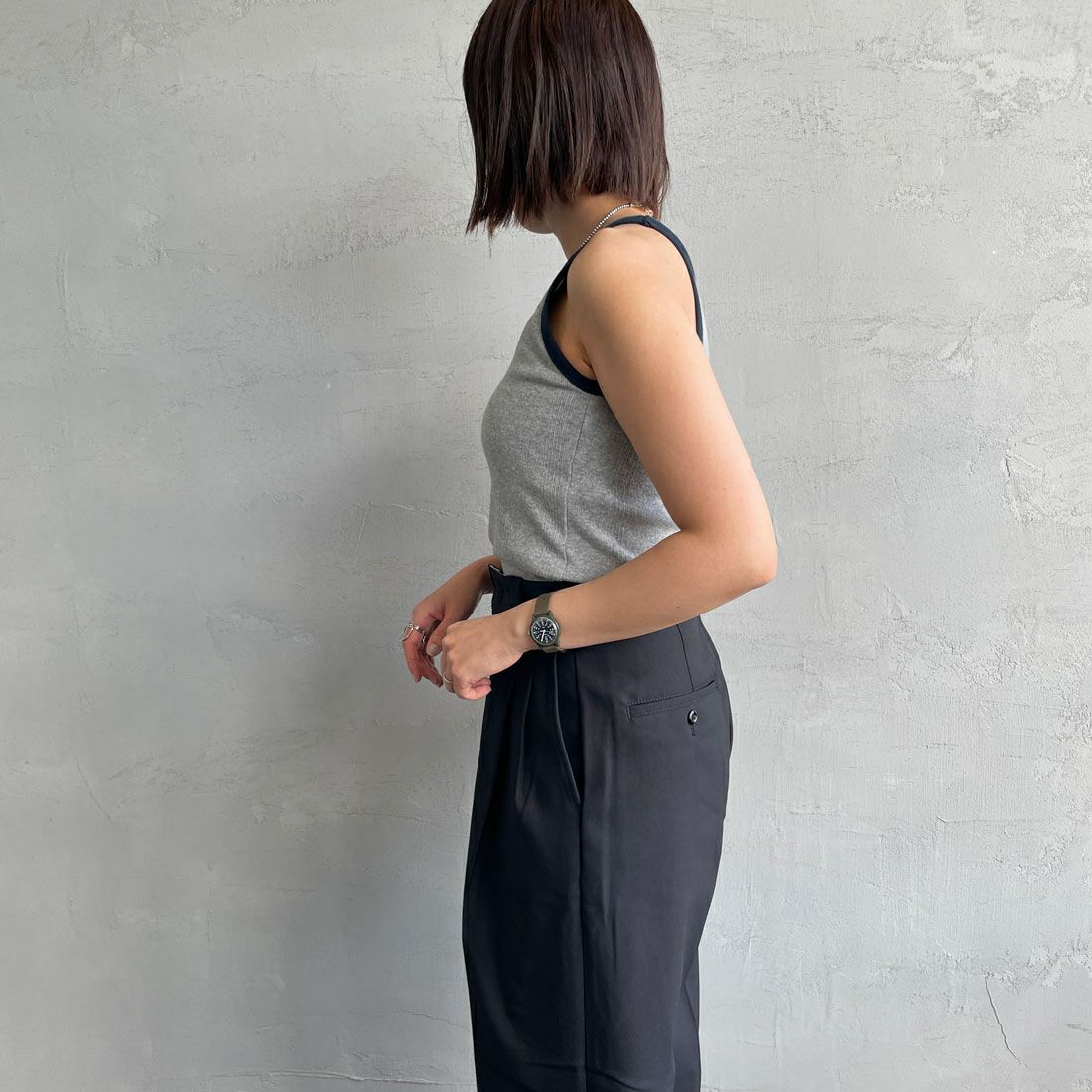 Robert P.Miller [ロバートピーミラー] 別注 配色 アメリカンスリーブパネルリブタンクトップ [RM251-2143IN-JF] H.GRAY &&モデル身長：159cm 着用サイズ：F&&