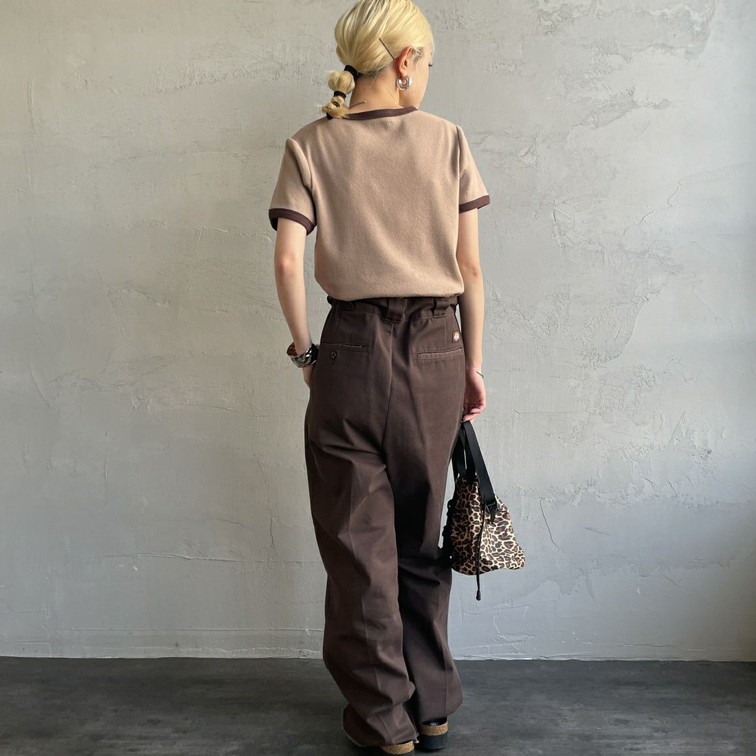 Noir Fabrik [ヌワールファブリック] コットンフライス クルーネックリンガーTシャツ [IN-02-25SS] ﾍﾞｰｼﾞｭ/ﾌﾞﾗ &&モデル身長：150cm 着用サイズ：0&&