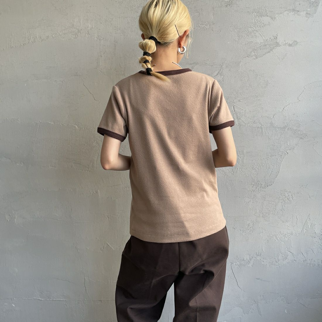 Noir Fabrik [ヌワールファブリック] コットンフライス クルーネックリンガーTシャツ [IN-02-25SS] ﾍﾞｰｼﾞｭ/ﾌﾞﾗ &&モデル身長：150cm 着用サイズ：0&&