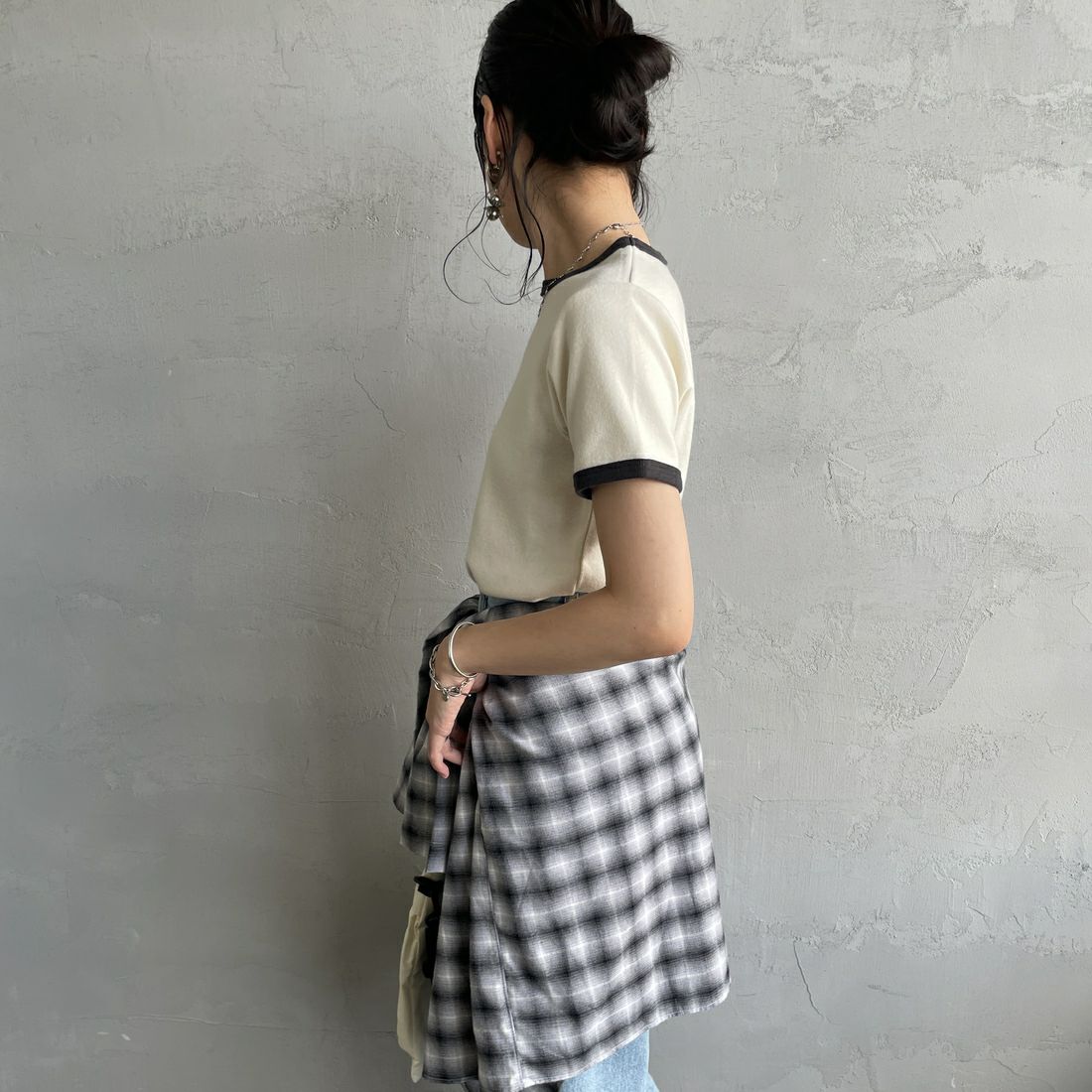 Noir Fabrik [ヌワールファブリック] コットンフライス クルーネックリンガーTシャツ [IN-02-25SS] ﾅﾁｭﾗﾙ/ｽﾐｸﾛ &&モデル身長：160cm 着用サイズ：1&&