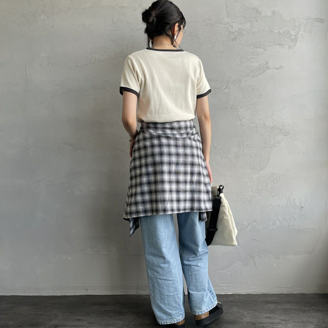 Noir Fabrik [ヌワールファブリック] コットンフライス クルーネックリンガーTシャツ [IN-02-25SS] ﾅﾁｭﾗﾙ/ｽﾐｸﾛ &&モデル身長：160cm 着用サイズ：1&&