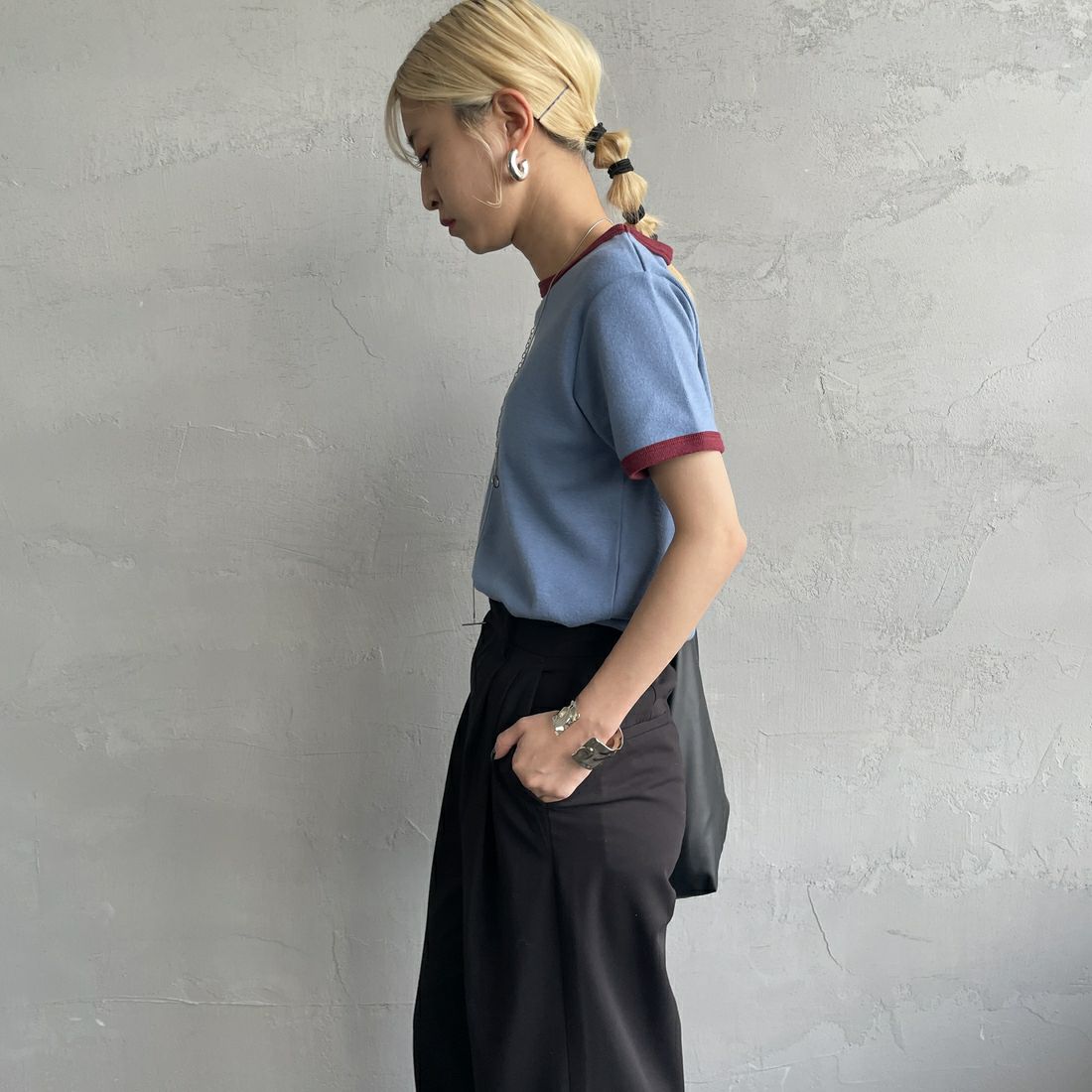 Noir Fabrik [ヌワールファブリック] コットンフライス クルーネックリンガーTシャツ [IN-02-25SS] ｻｯｸｽ/ﾎﾞﾙﾄﾞ &&モデル身長：150cm 着用サイズ：0&&