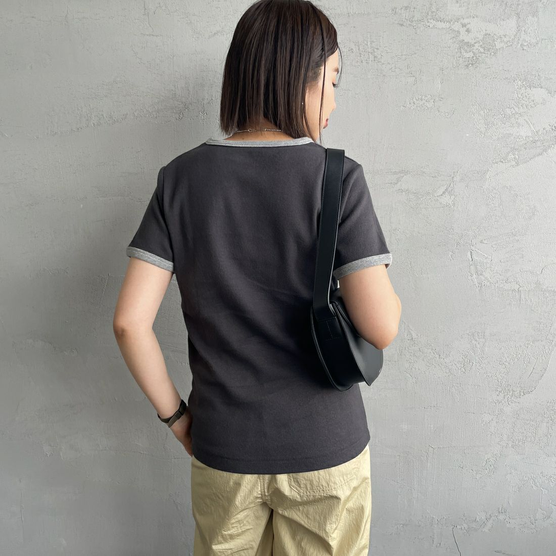 Noir Fabrik [ヌワールファブリック] コットンフライス クルーネックリンガーTシャツ [IN-02-25SS] ｽﾐｸﾛ/ｸﾞﾚｰ &&モデル身長：159cm 着用サイズ：1&&