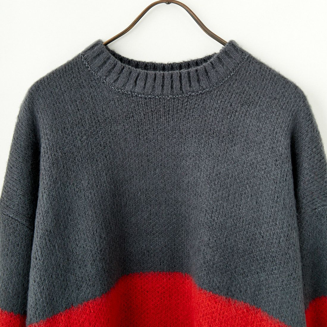 33Degrees [サーティスリーディグリーズ] ツートンクルーネックニット [723801] CHR/RED