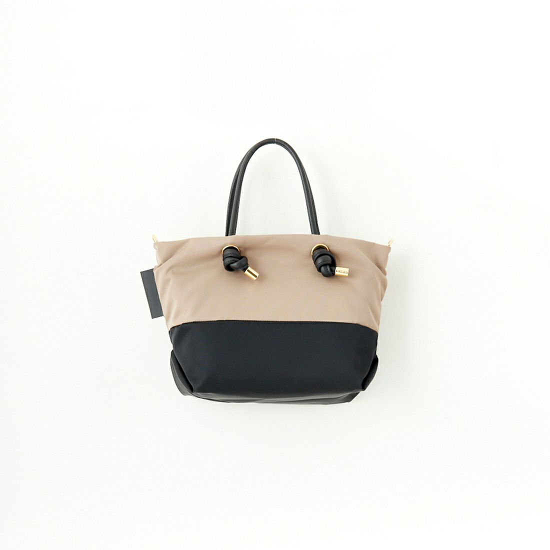 VIOLAd'ORO [ヴィオラドーロ] ノットハンドルナイロントートバッグ [V-2249] TAUPE/BLK
