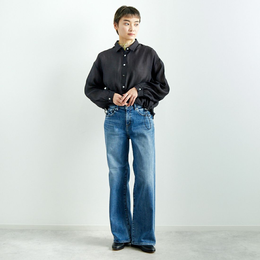 RED CARD TOKYO [レッドカード トーキョー] 35th Anniversary ワイドデニムパンツ [26W10101SMD] A-STN MID &&モデル身長：160cm 着用サイズ：24&&