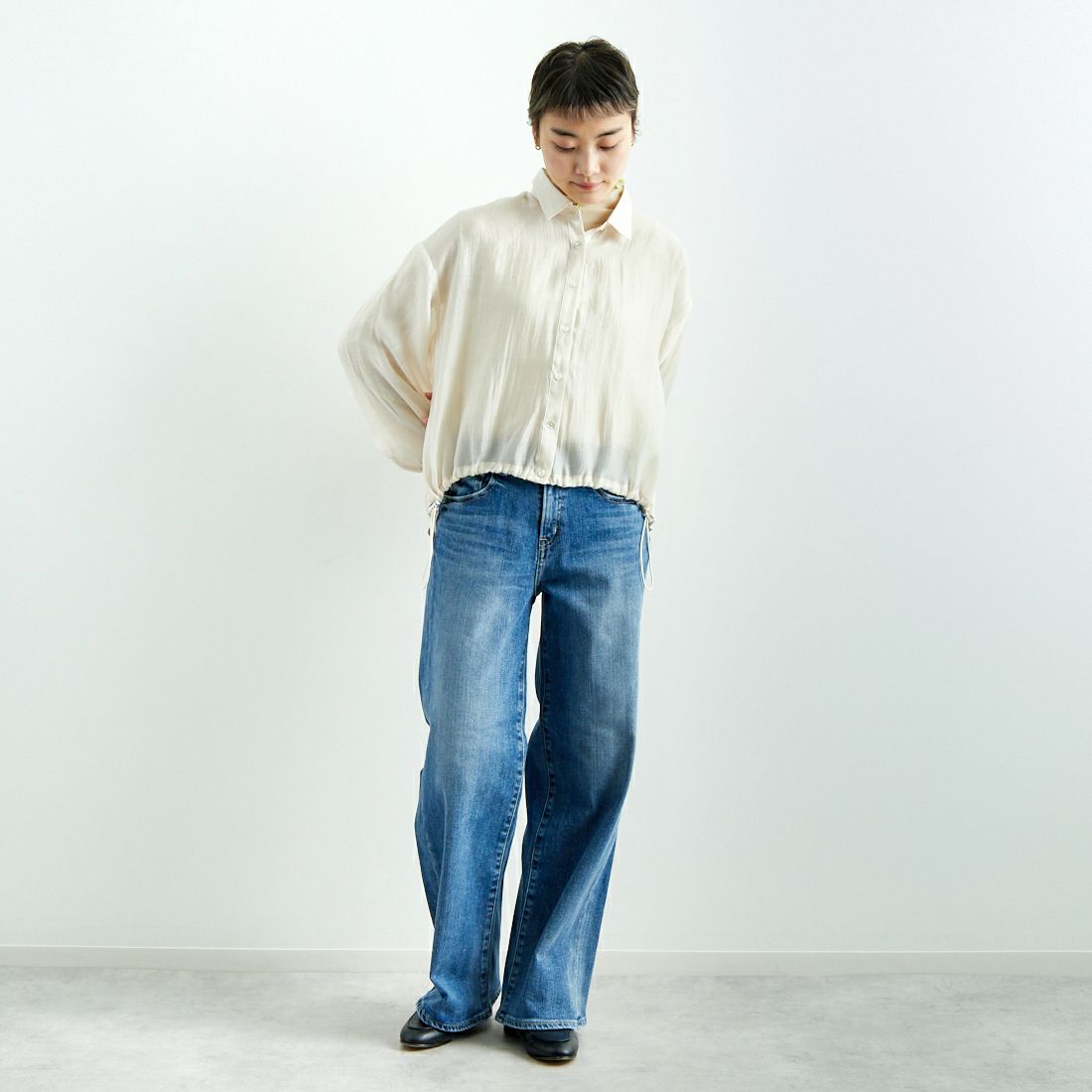 RED CARD TOKYO [レッドカード トーキョー] 35th Anniversary ワイドデニムパンツ [26W10101SMD] A-STN MID &&モデル身長：160cm 着用サイズ：24&&