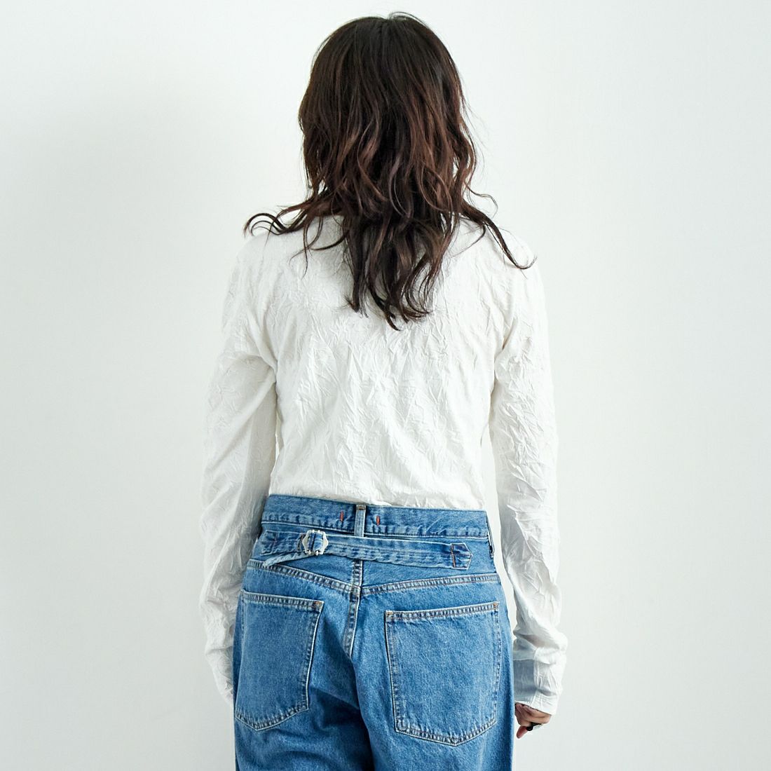 NEEDBY heritage [ニードバイヘリテージ] KOH ワイドテーパードデニム [N1CW01237SMB] S-MD BLUE &&モデル身長：167cm 着用サイズ：26&&