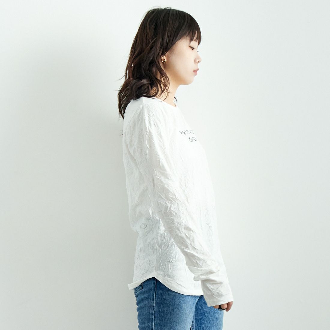 DIGNITE COLLIER [ディニテコリエ] キャッチワッシャーTシャツ [80243601] 031 ｵﾌﾎﾜｲﾄ &&モデル身長：167cm 着用サイズ：F&&