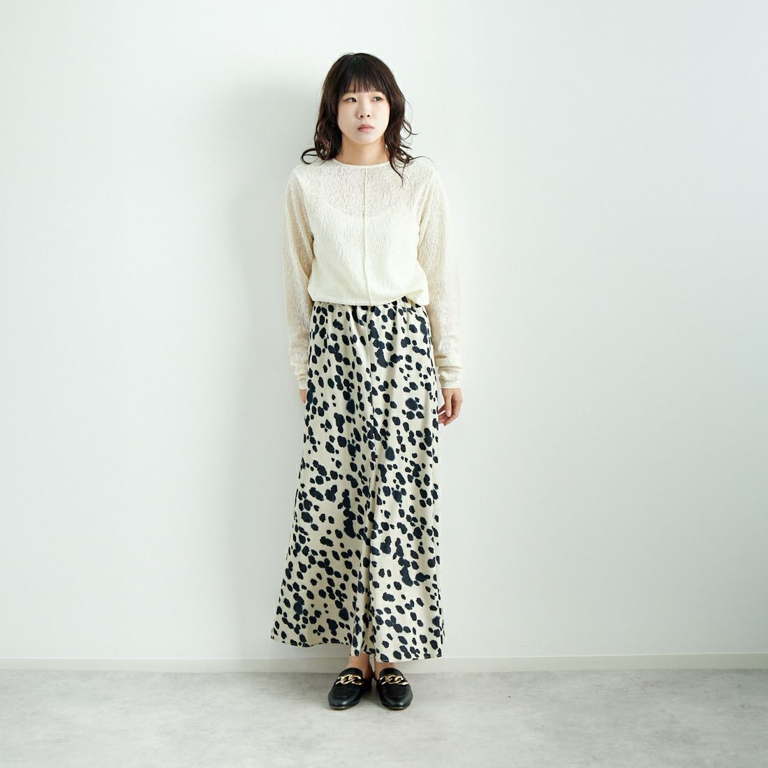 CHIGNON [シニヨン] ダルメシアンプリントマーメイドスカート [2246-497MK] BEIGE &&モデル身長：167cm 着用サイズ：F&&