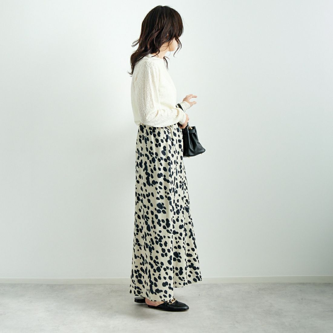 CHIGNON [シニヨン] ダルメシアンプリントマーメイドスカート [2246-497MK] BEIGE &&モデル身長：167cm 着用サイズ：F&&