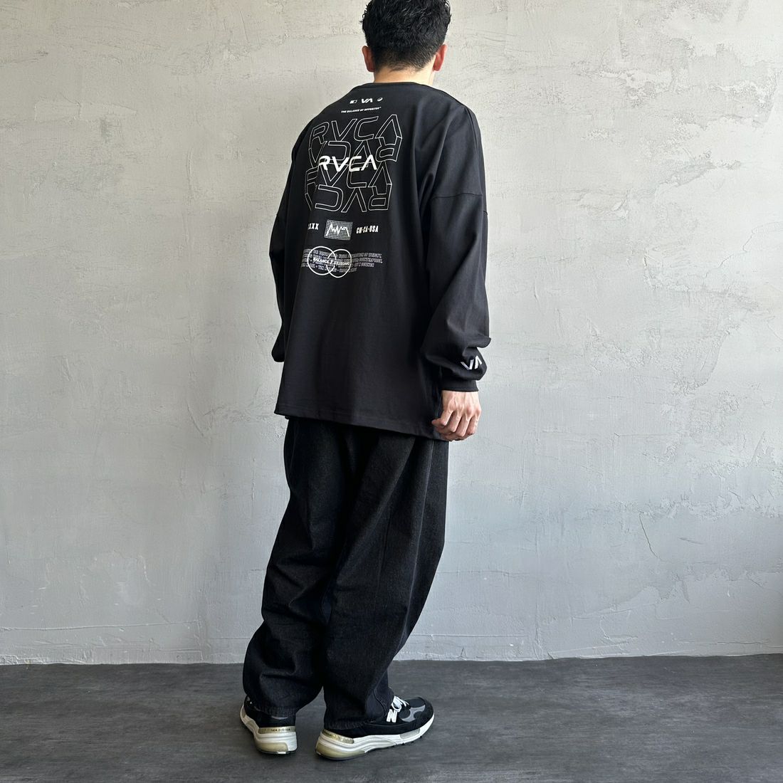 RVCA [ルーカ] RADIATE ロングスリーブTシャツ [BF041-151] BLK &&モデル身長：168cm 着用サイズ：L&&
