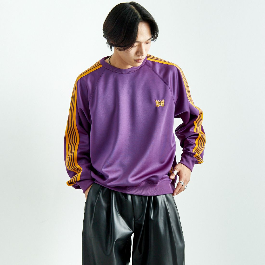 Needles [ニードルズ] トラッククルーネックシャツ [QV306] C PURPLE&&モデル身長：179cm 着用サイズ：L&&