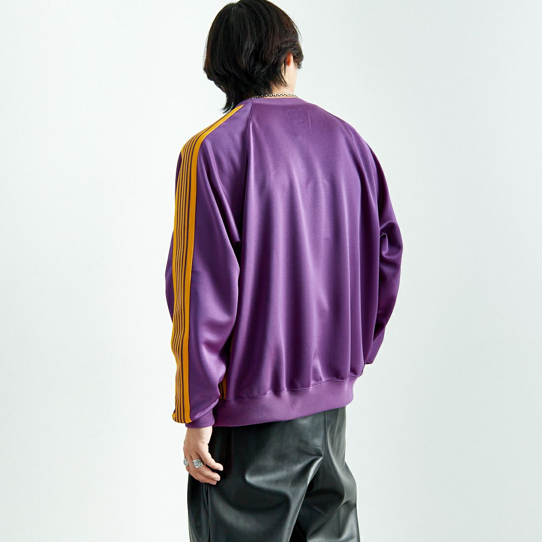 Needles [ニードルズ] トラッククルーネックシャツ [QV306] C PURPLE&&モデル身長：179cm 着用サイズ：L&&