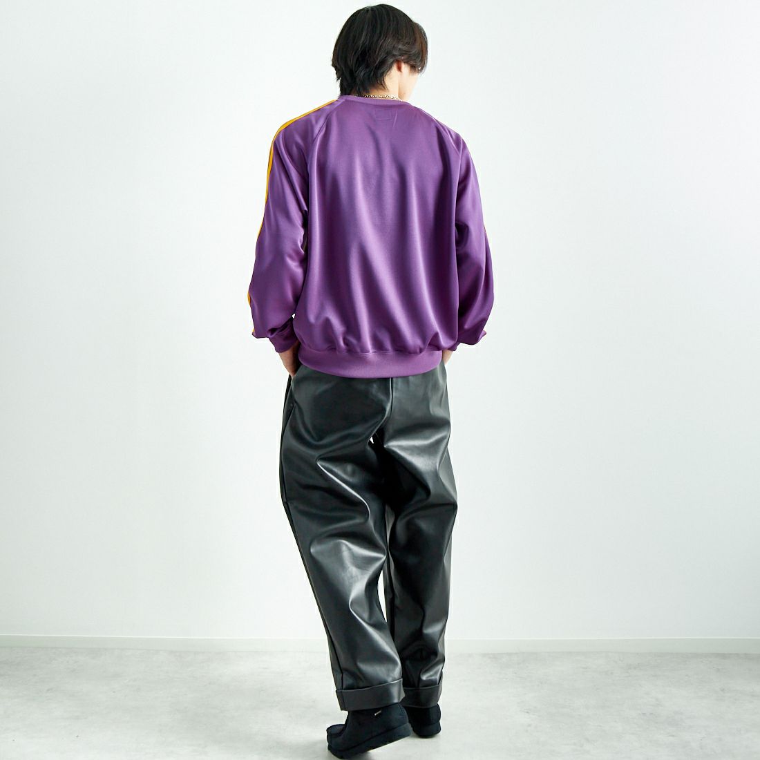 Needles [ニードルズ] トラッククルーネックシャツ [QV306] C PURPLE&&モデル身長：179cm 着用サイズ：L&&