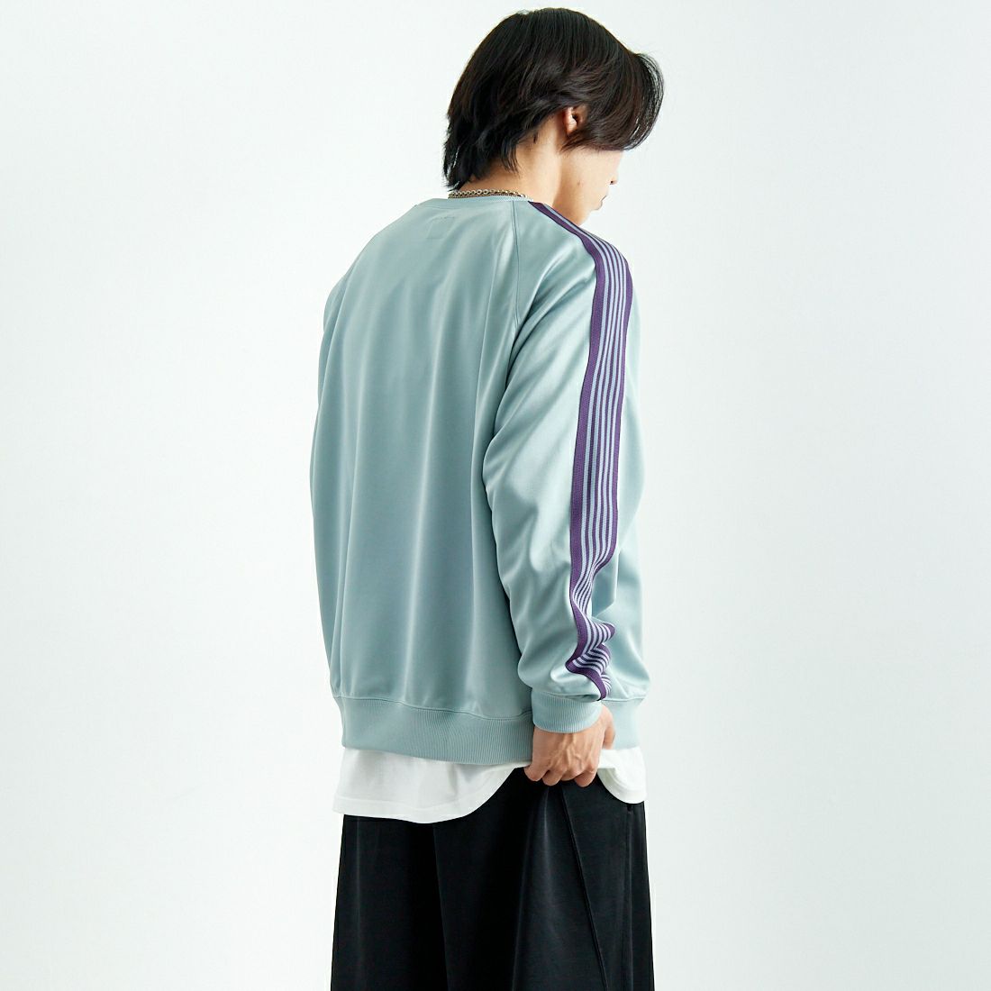 Needles [ニードルズ] トラッククルーネックシャツ [QV306] B SAX&&モデル身長：179cm 着用サイズ：L&&