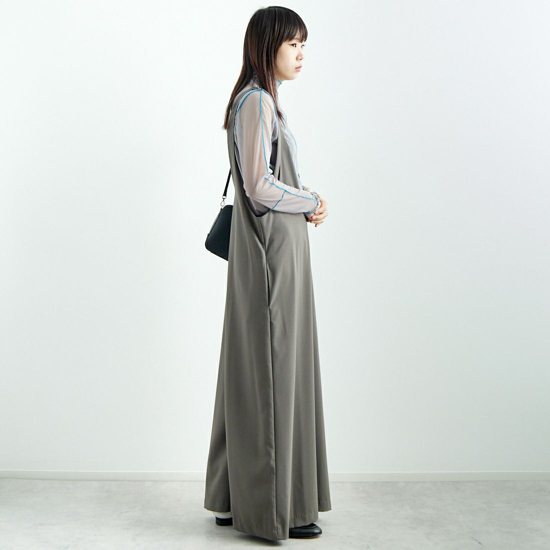 CLOCHE [クロシェ] 2WAY Vネックサロペット [51286526] ﾁｬｺｰﾙ &&モデル身長：167cm 着用サイズ：2&&